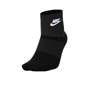 NIKE MEDIAS EVERYDAY ESSENTIAL
