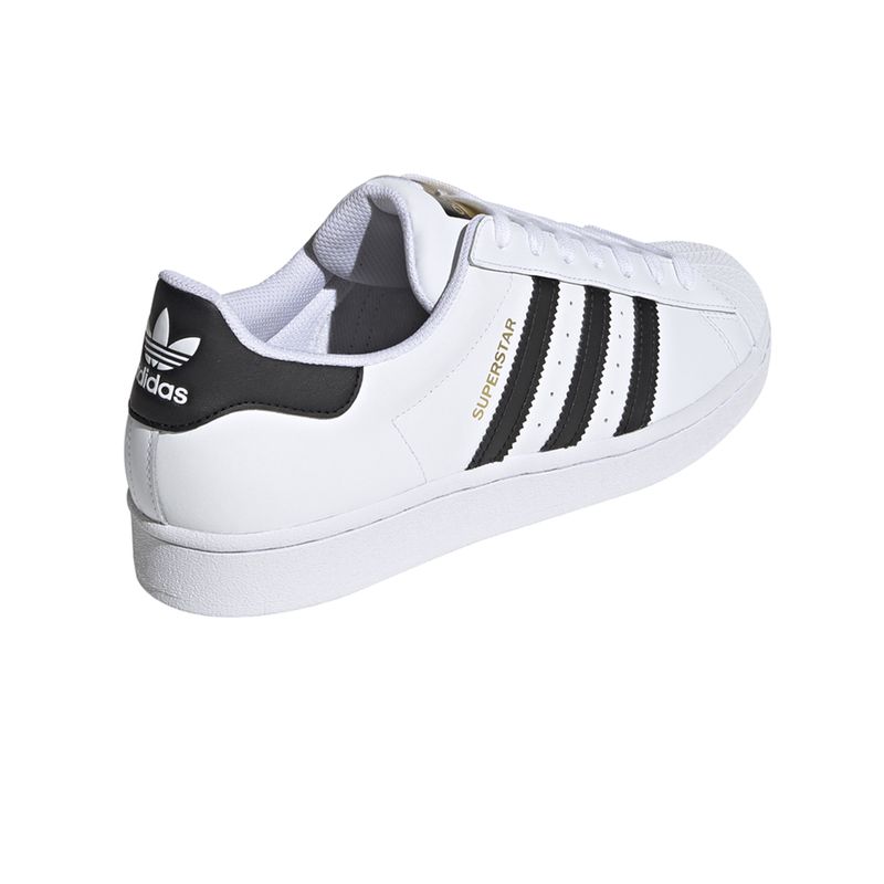 SUPERSTAR