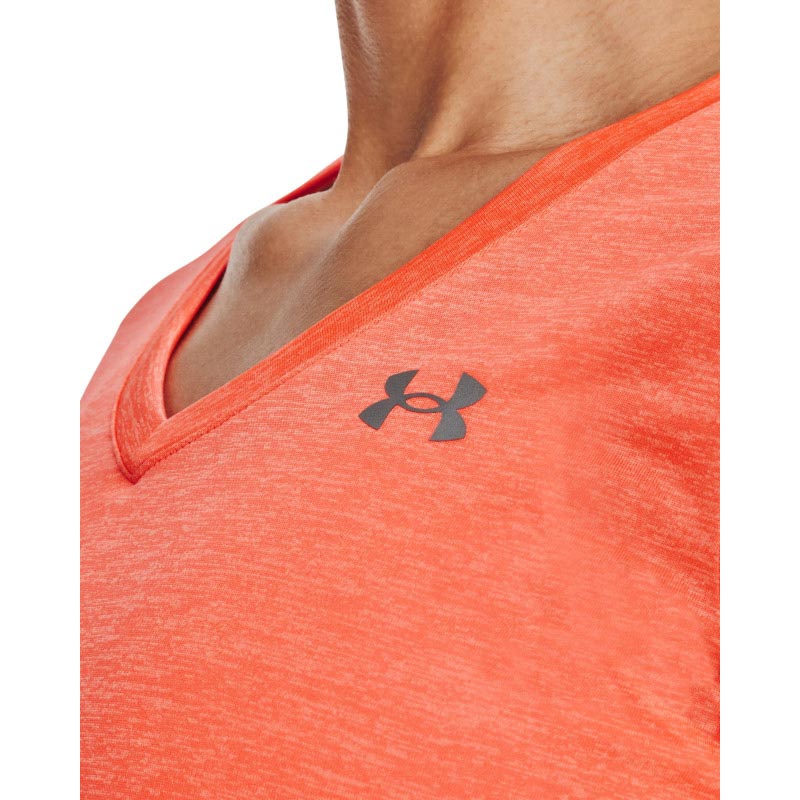 UA-POLERA-TECH-SSV---TWIST