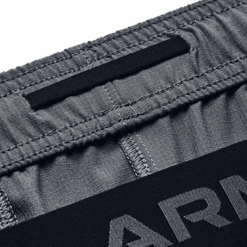 UA-SHORT-VANISH-WOVEN-8IN-SHORTS