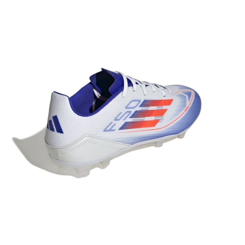 IE0601_6_FOOTWEAR_Photography_Back-Lateral-Top-View_white