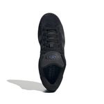 ID2064_3_FOOTWEAR_Photography_Top-Portrait-View_white