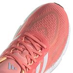GV9142_8_FOOTWEAR_Photography_Detail-View-1_white