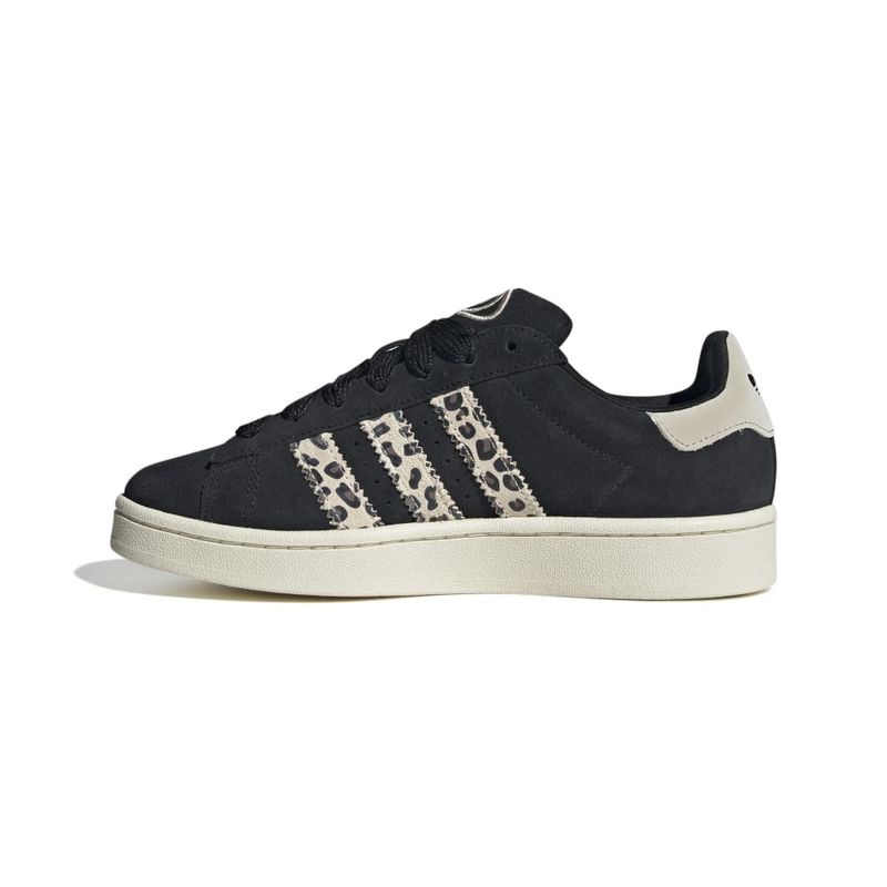 ID7039_5_FOOTWEAR_Photography_Side-Medial-Center-View_white