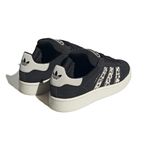 ID7039_7_FOOTWEAR_Photography_Back-Lateral-Top-View_white