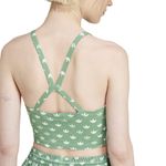 IX0930_7_APPAREL_On-Model_Detail-View-1_white