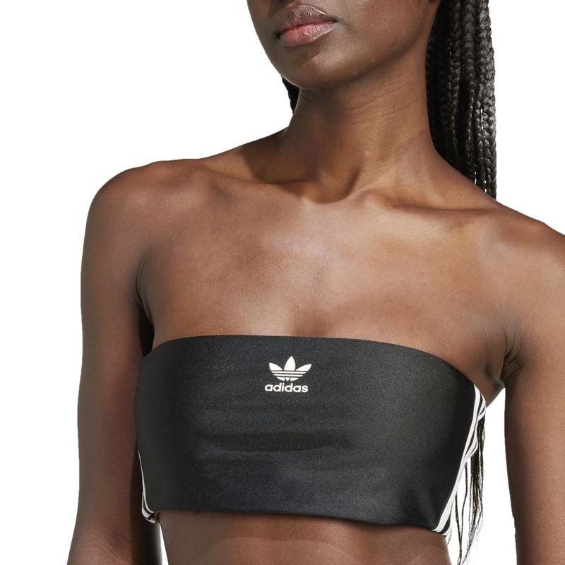 IX7823_7_APPAREL_On-Model_Detail-View-1_white