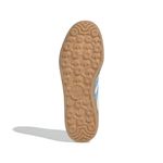 IF4491_4_FOOTWEAR_Photography_Bottom-View_white