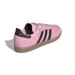 JP7844_6_FOOTWEAR_Photography_Back-Lateral-Top-View_white.jpg