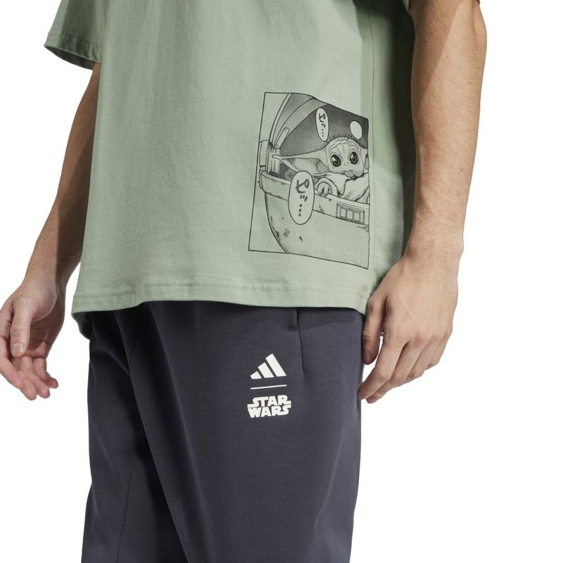 JI5718_6_APPAREL_On-Model_Detail-View-2_white.jpg