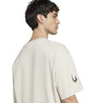 JI5717_5_APPAREL_On-Model_Detail-View-1_white.jpg