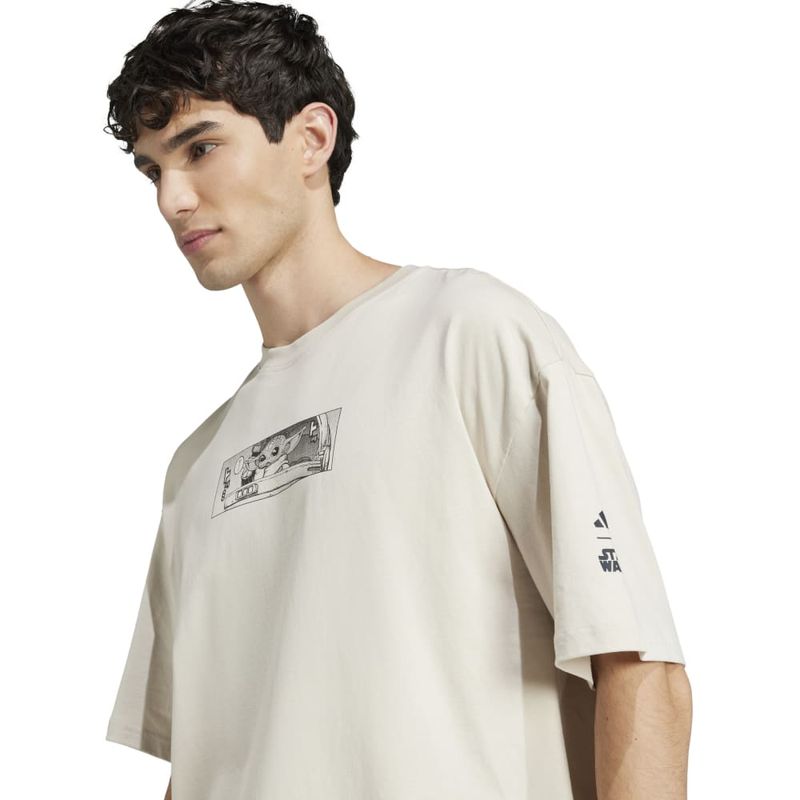 JI5717_6_APPAREL_On-Model_Detail-View-2_white.jpg