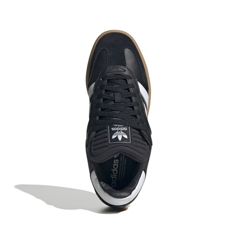 IE1379_3_FOOTWEAR_Photography_Top-Portrait-View_white.jpg