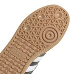 IE1379_8_FOOTWEAR_Photography_Detail-View-1_white.jpg