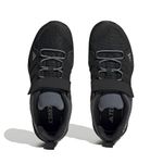 IF7511_3_FOOTWEAR_Photography_Top Portrait View_white.jpg