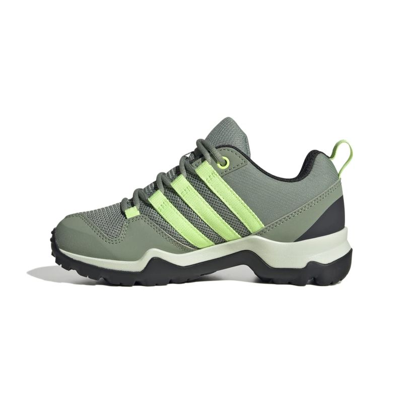 IE7617_5_FOOTWEAR_Photography_Side Medial Center View_white.jpg