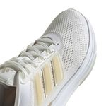 IE0725_8_FOOTWEAR_Photography_Detail View 1_white.jpg