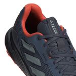 IE5908_9_FOOTWEAR_Photography_Detail View 2_white.jpg