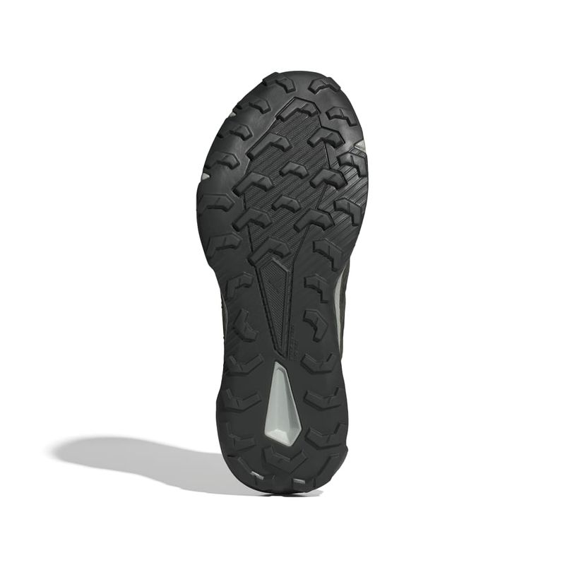 IE5911_4_FOOTWEAR_Photography_Bottom View_white.jpg
