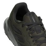 IE5911_9_FOOTWEAR_Photography_Detail View 2_white.jpg