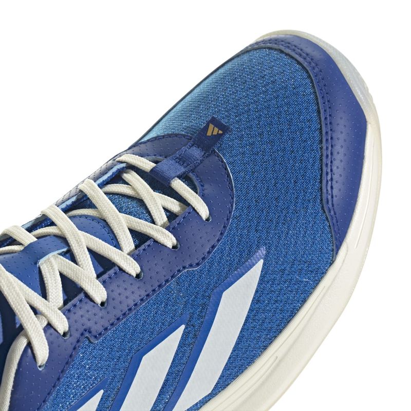IG9542_9_FOOTWEAR_Photography_Detail View 2_white.jpg