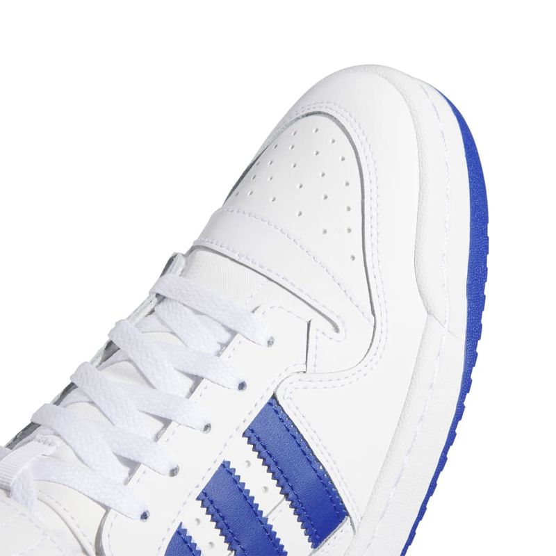 IG3755_8_FOOTWEAR_Photography_Detail View 1_white.jpg