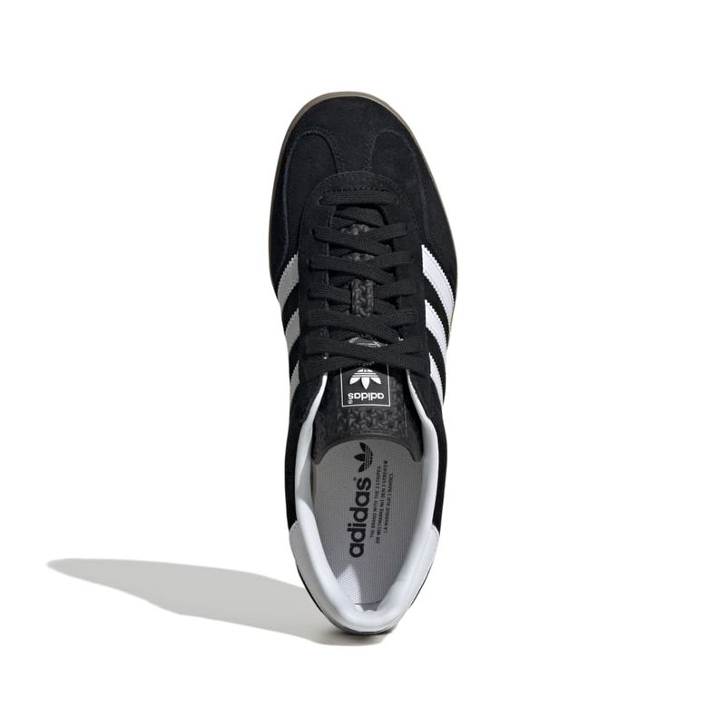 JI2060_3_FOOTWEAR_Photography_Top-Portrait-View_white.jpg