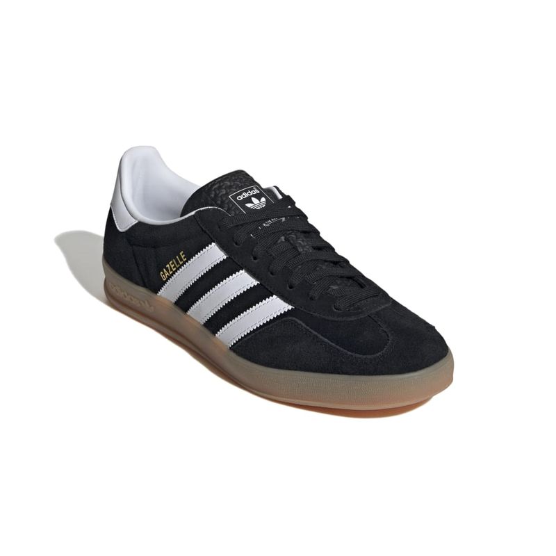 JI2060_6_FOOTWEAR_Photography_Front-Lateral-Top-View_white.jpg