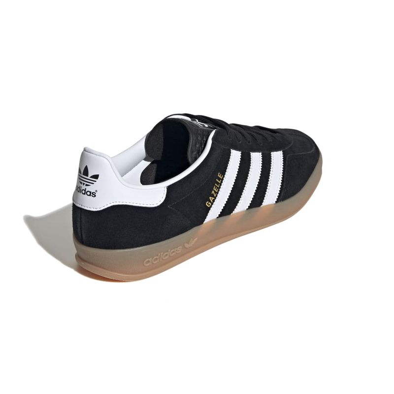 JI2060_7_FOOTWEAR_Photography_Back-Lateral-Top-View_white.jpg