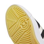 IG4115_9_FOOTWEAR_Photography_Detail View 2_white.jpg