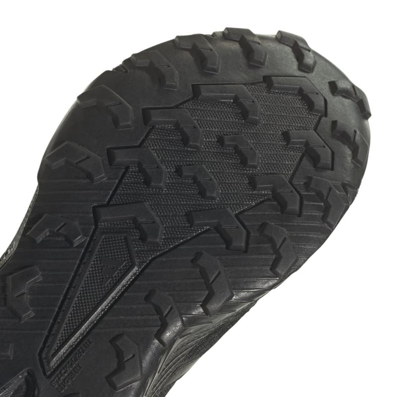 IF0553_10_FOOTWEAR_Photography_Detail View 3_white.jpg