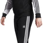 IL2488_6_APPAREL_On Model_Detail View 1_white.jpg