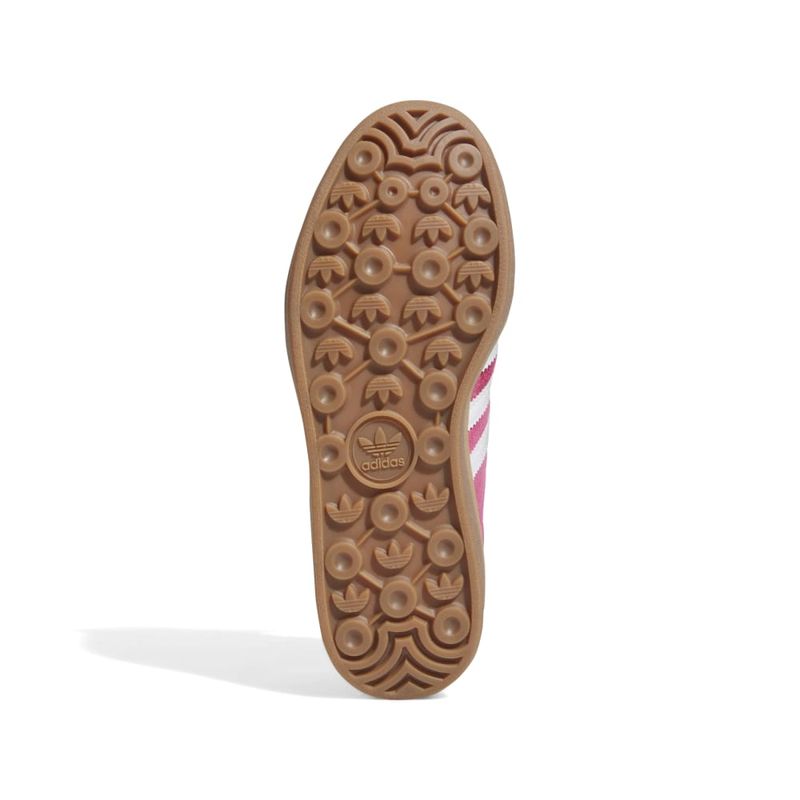 ID6997_4_FOOTWEAR_Photography_Bottom View_white.jpg