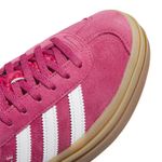 ID6997_9_FOOTWEAR_Photography_Detail View 2_white.jpg