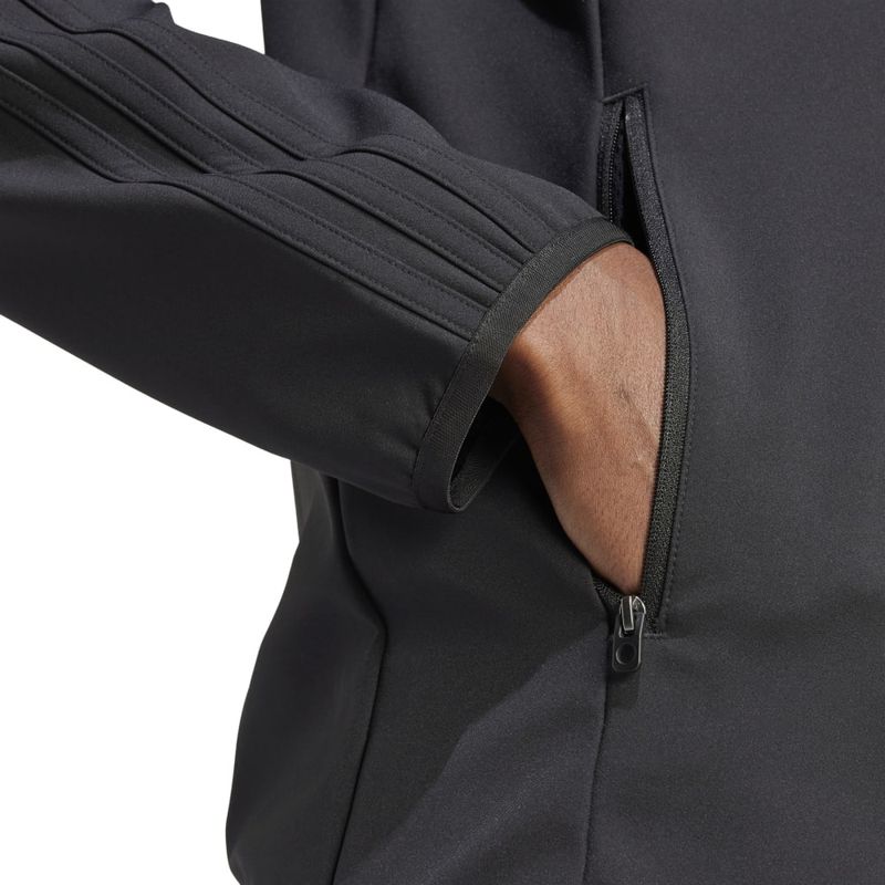 IM9883_8_APPAREL_On Model_Detail View 2_white.jpg