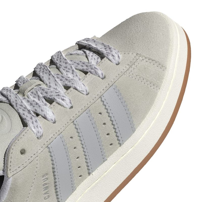 IF9617_8_FOOTWEAR_Photography_Detail View 1_white.jpg
