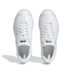 IE5130_3_FOOTWEAR_Photography_Top Portrait View_white