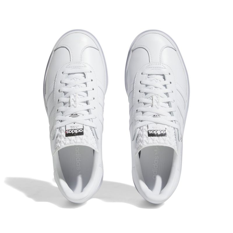 IE5130_3_FOOTWEAR_Photography_Top Portrait View_white