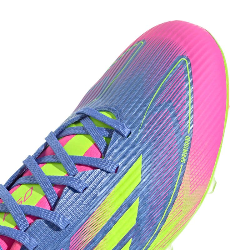 IE1290_8_FOOTWEAR_Photography_Detail View 2_white