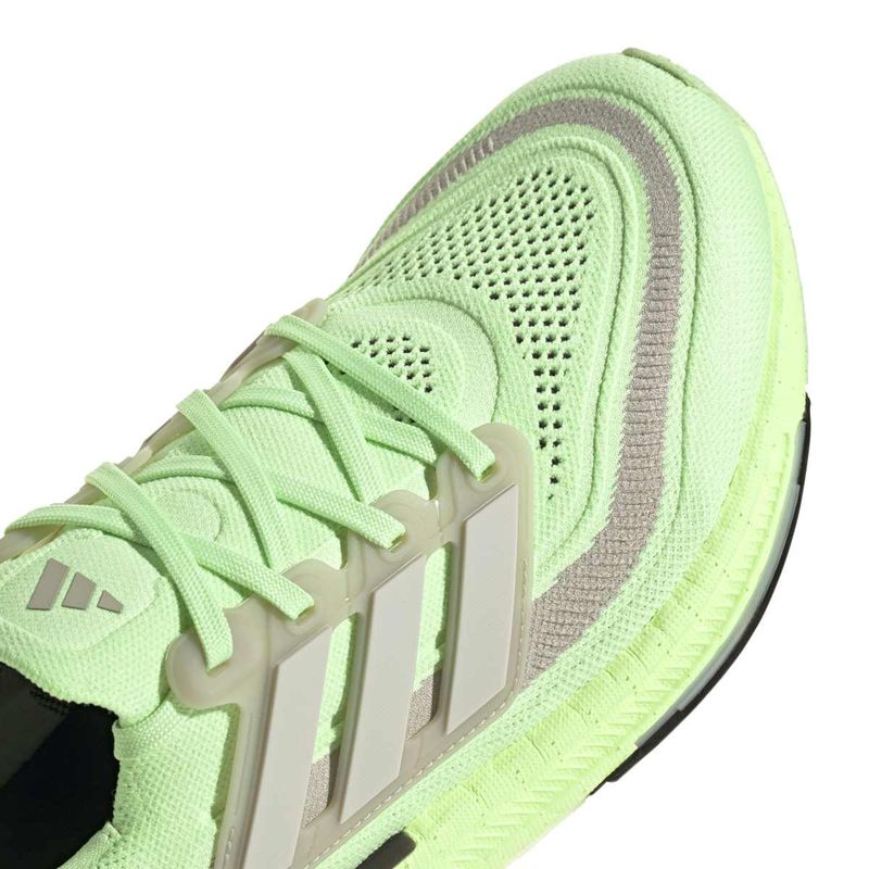 IE3333_9_FOOTWEAR_Photography_Detail View 2_white