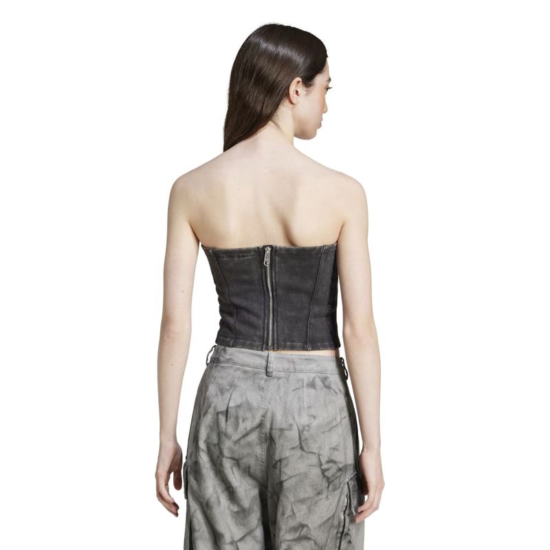 IW5570_5_APPAREL_On-Model_Back-View_white