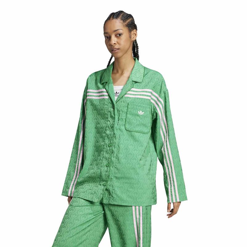 JN7659_3_APPAREL_On-Model_Standard-View_white